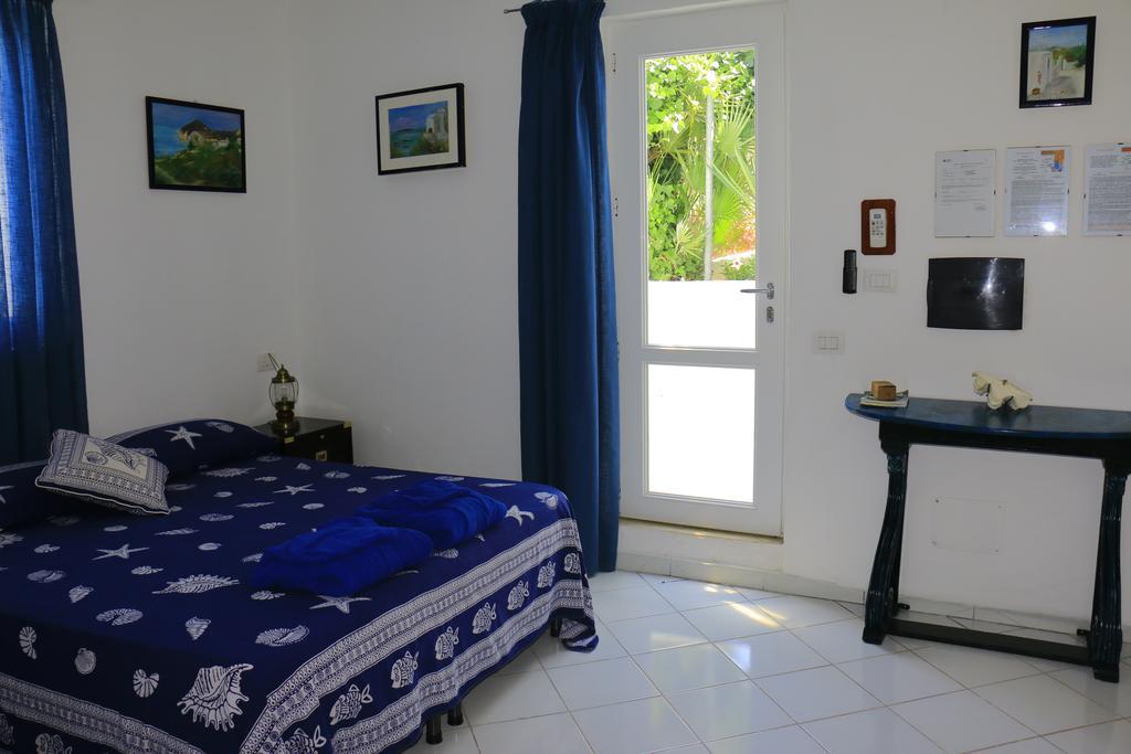 Cala Cavone Guest House Ponza Ngoại thất bức ảnh