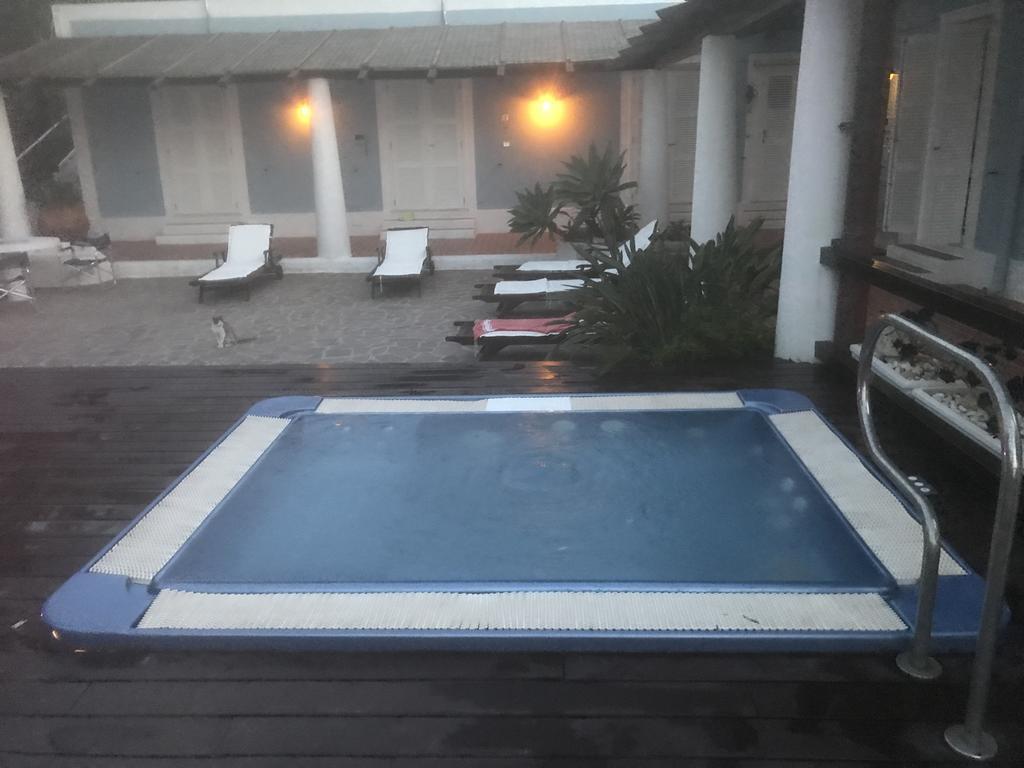 Cala Cavone Guest House Ponza Ngoại thất bức ảnh